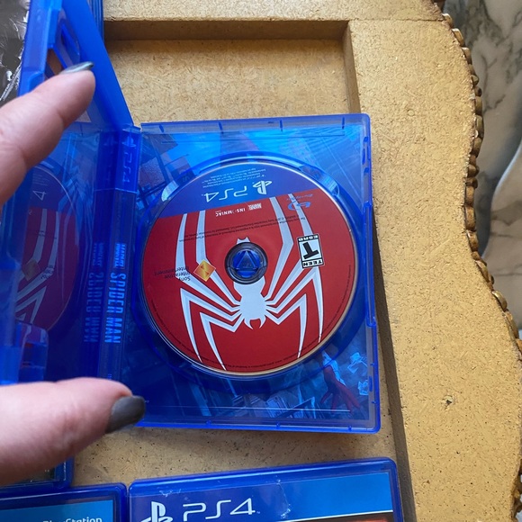 Ps4 bundle - Picture 4 of 10